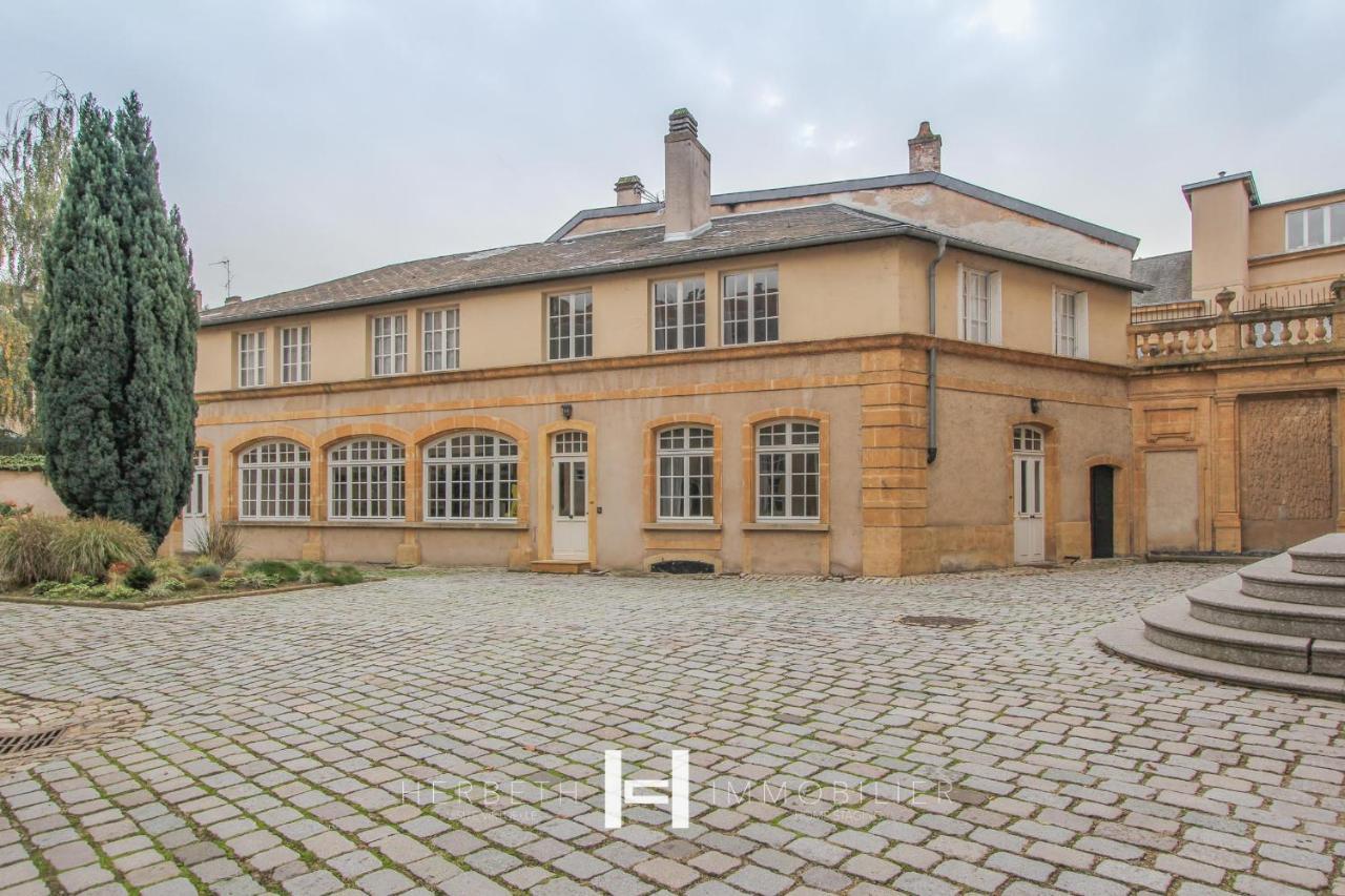 H-Bnb - Les Meubles Du 1 Bed & Breakfast Metz Exterior photo